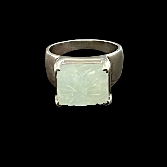 Vintage sterling silver carved jade ring Size 6 - Picture 2 of 11